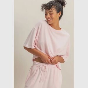 🆕🤍BLUSH BOXY SHORT SLEEVE (pre order)